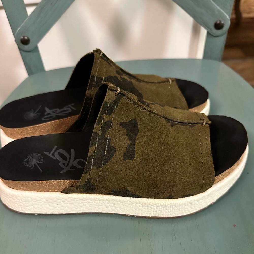 OTBT wayside Slides- Camo